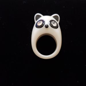 Cute white and black cat ring.